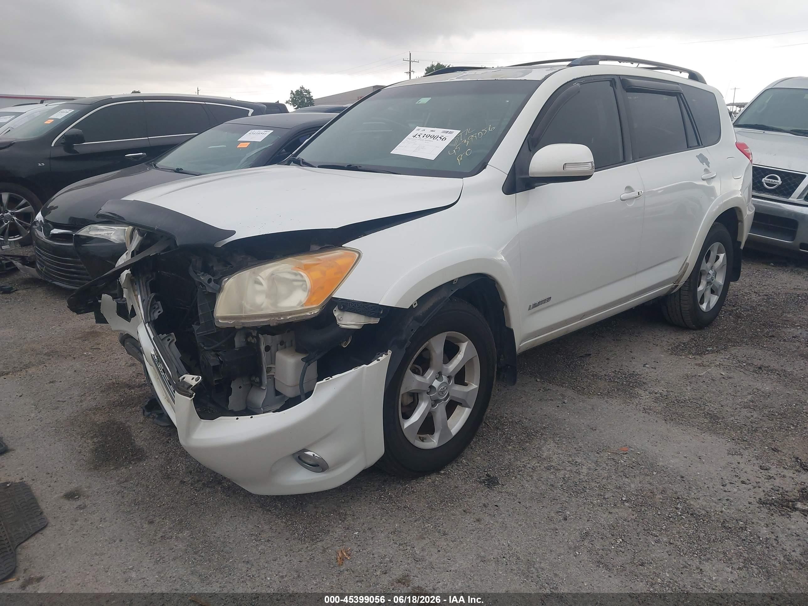 2011 Toyota Rav4 Limited V6 White vin: JTMDK4DV1B5101787