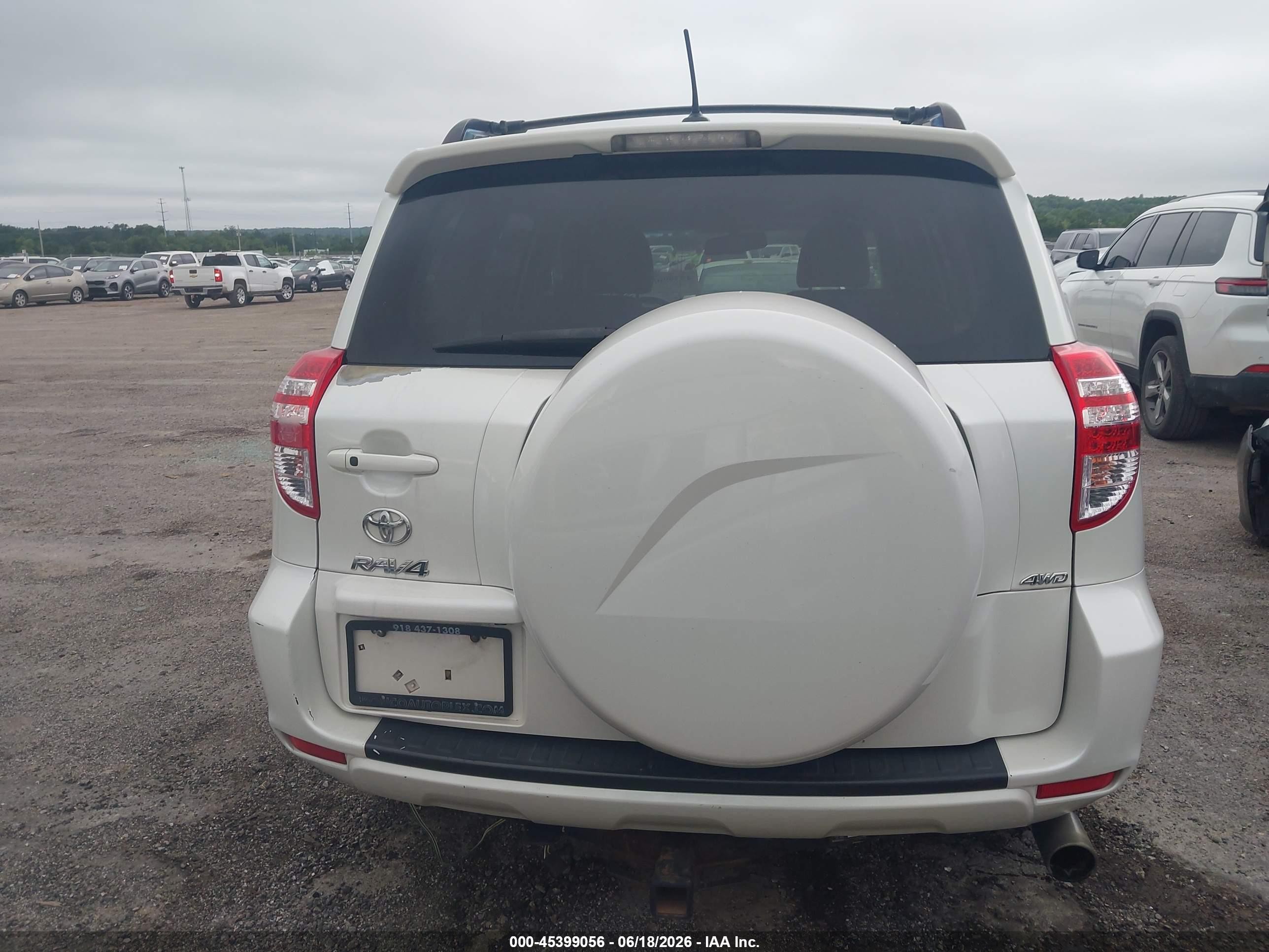 2011 Toyota Rav4 Limited V6 White vin: JTMDK4DV1B5101787