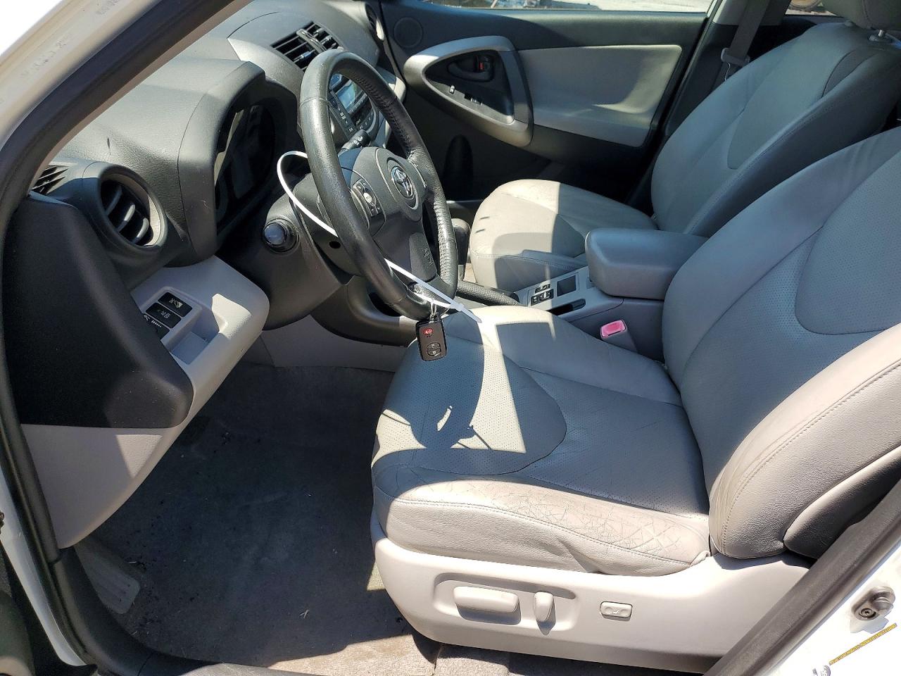 2010 Toyota Rav4 Limited White vin: JTMDK4DV2AD016798