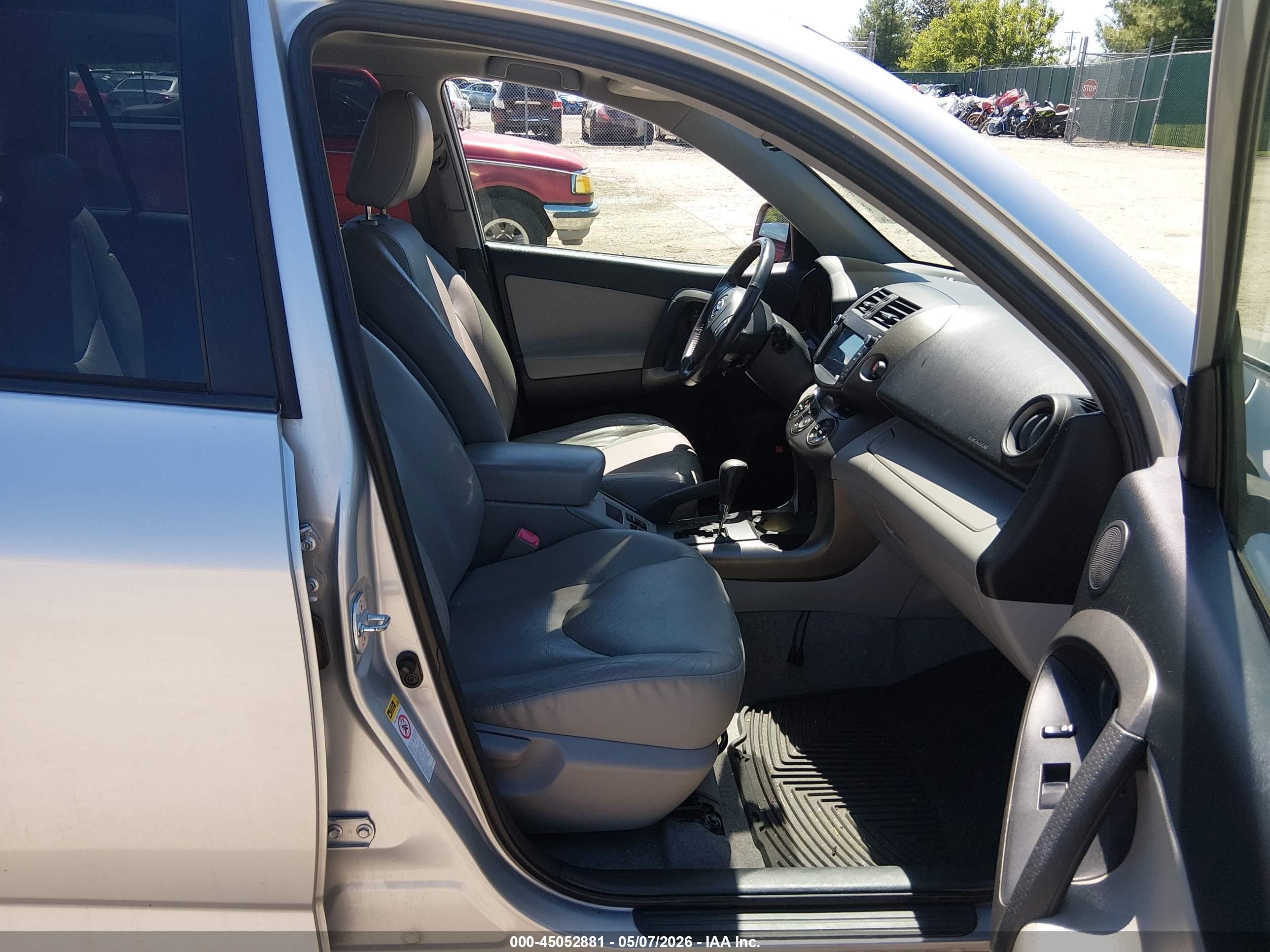 2010 Toyota Rav4 Limited V6 Серый vin: JTMDK4DV6AD014617