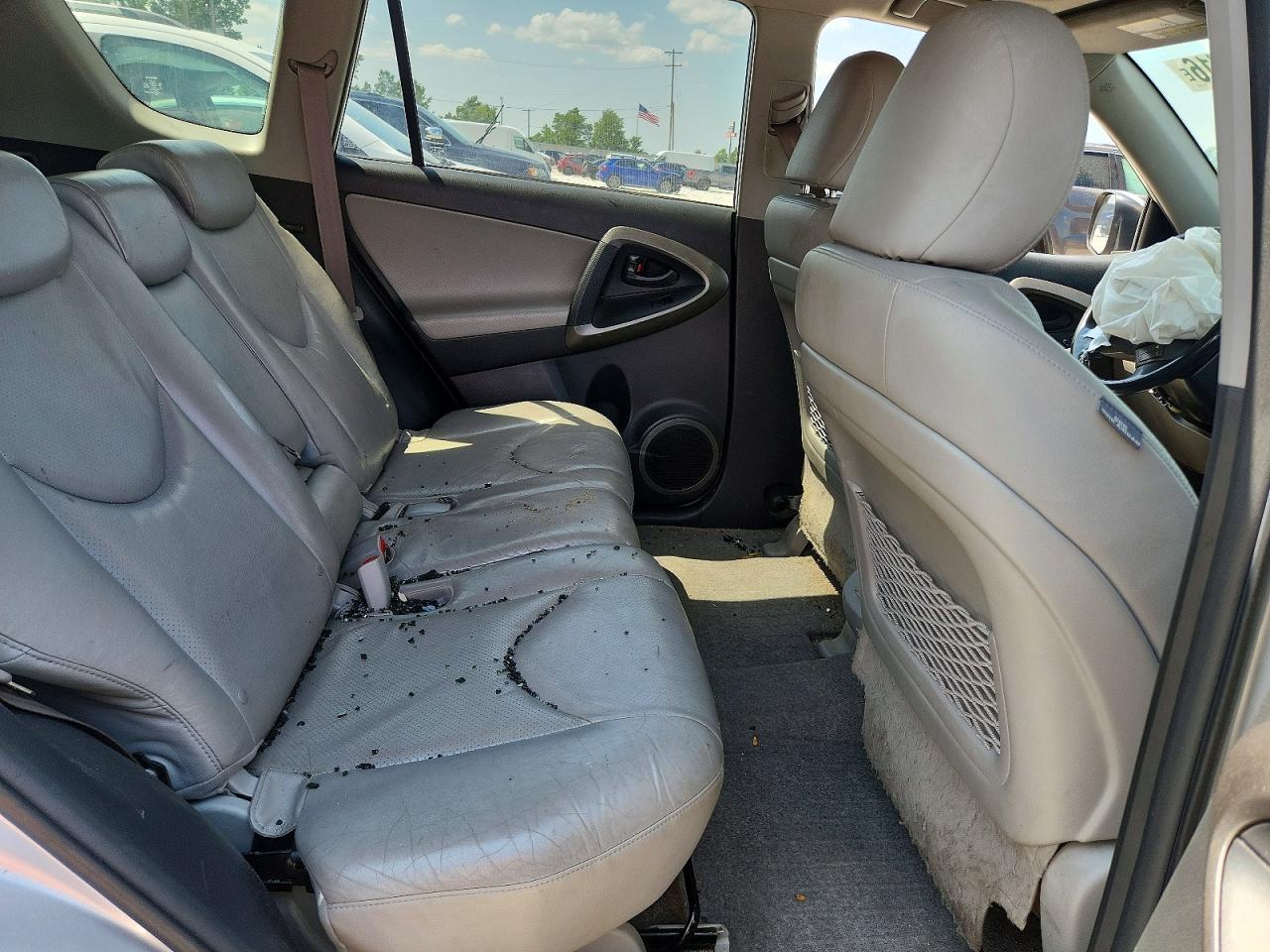2010 Toyota Rav4 Limited Серебряный vin: JTMDK4DV8AD015249