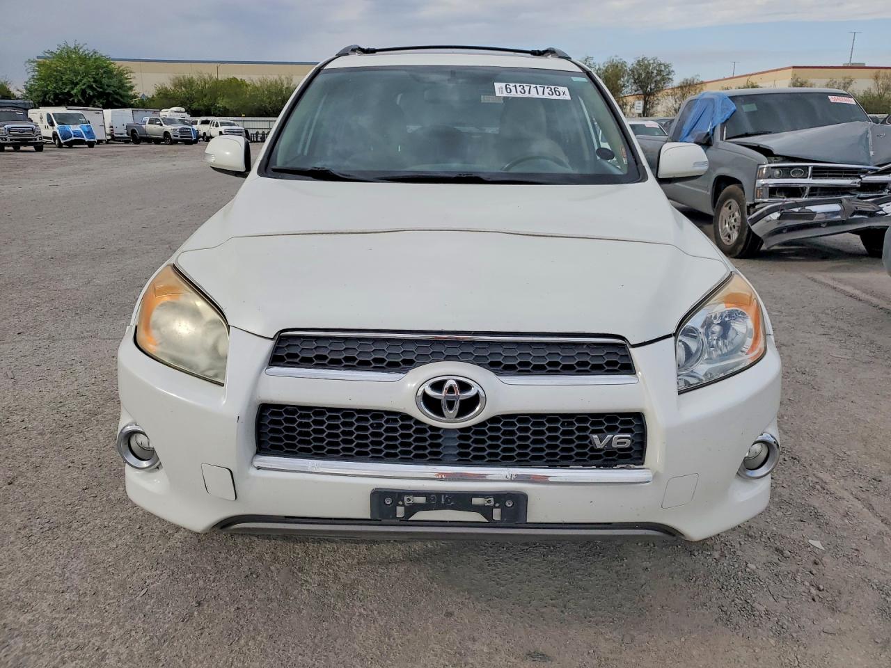 2010 Toyota Rav4 Limited White vin: JTMDK4DVXA5090805