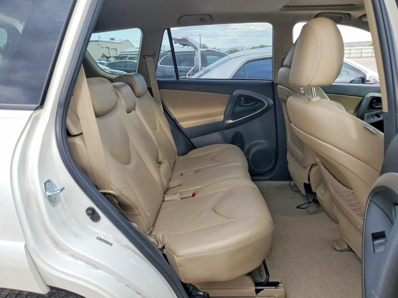 2010 Toyota Rav4 Limited White vin: JTMDK4DVXA5090805