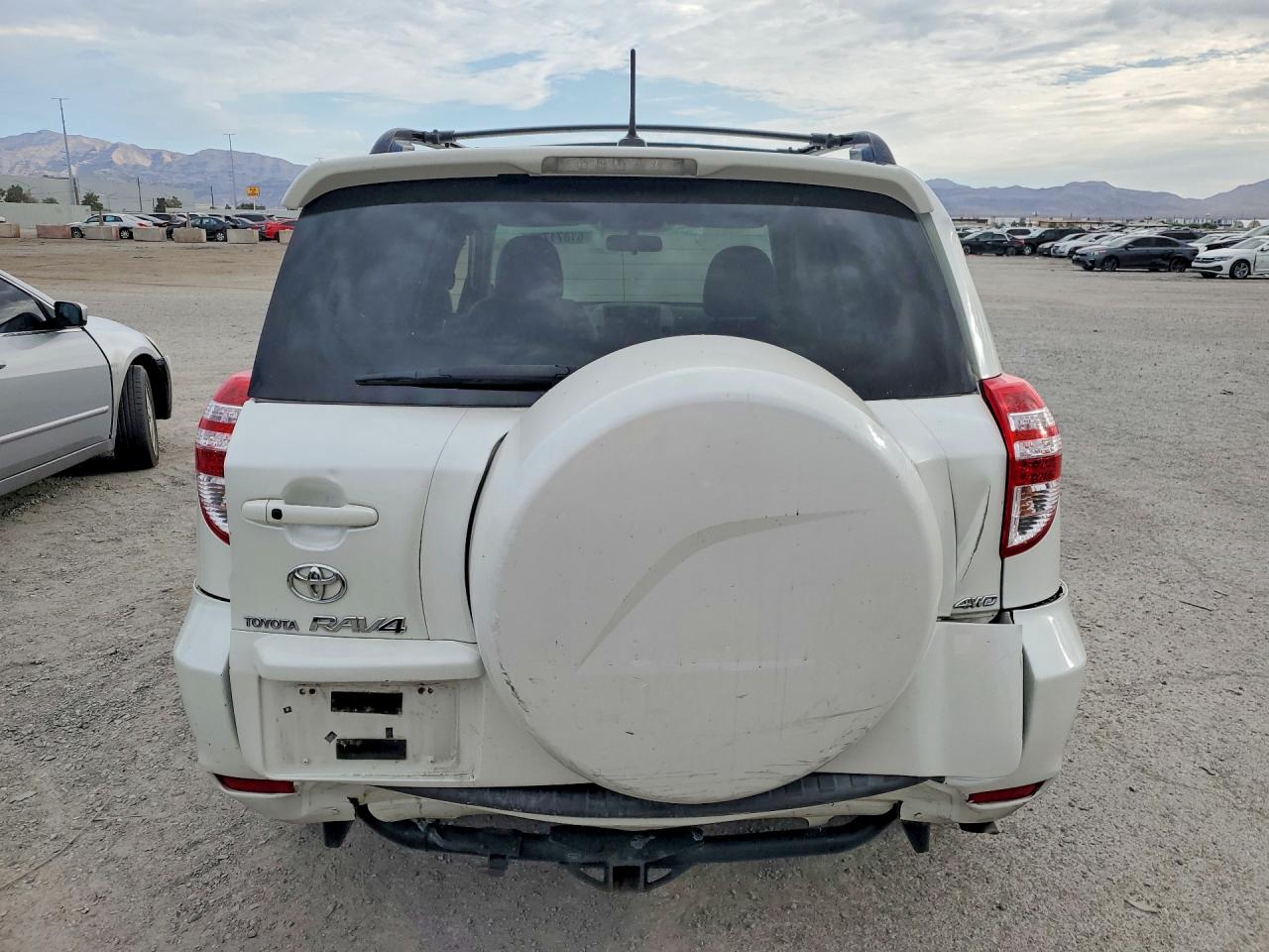 2010 Toyota Rav4 Limited White vin: JTMDK4DVXA5090805