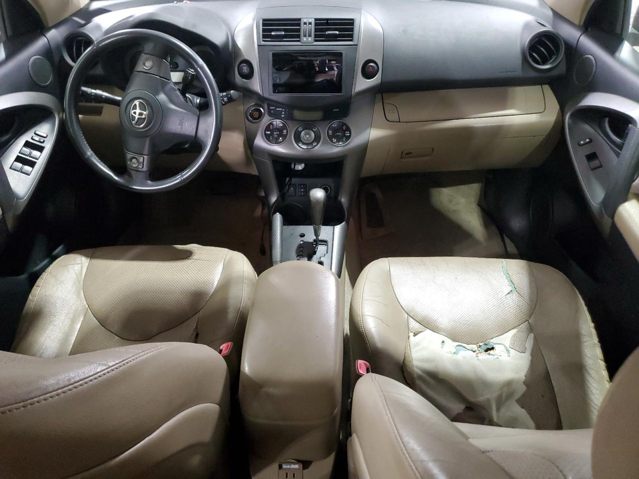 2011 Toyota Rav4 Limited Красный vin: JTMDK4DVXB5104400 Damage: Right Front Carpet, Stained, Permanent