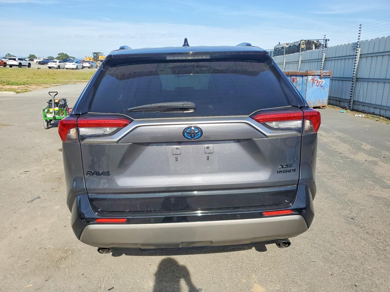 2022 Toyota Rav4 Xse Серый vin: JTME6RFV2ND525749