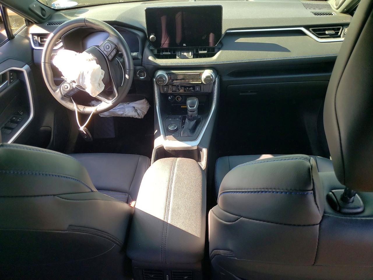 2024 Toyota Rav4 Xse Серебряный vin: JTME6RFV5RD569184