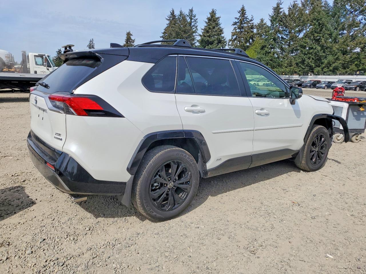 2024 Toyota Rav4 Xse White vin: JTME6RFVXRD558200