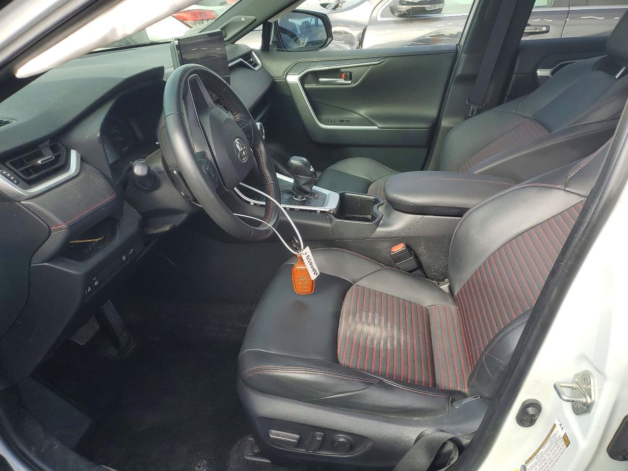 2024 Toyota Rav4 Prime Xse Белый vin: JTMEB3FV1RD182849