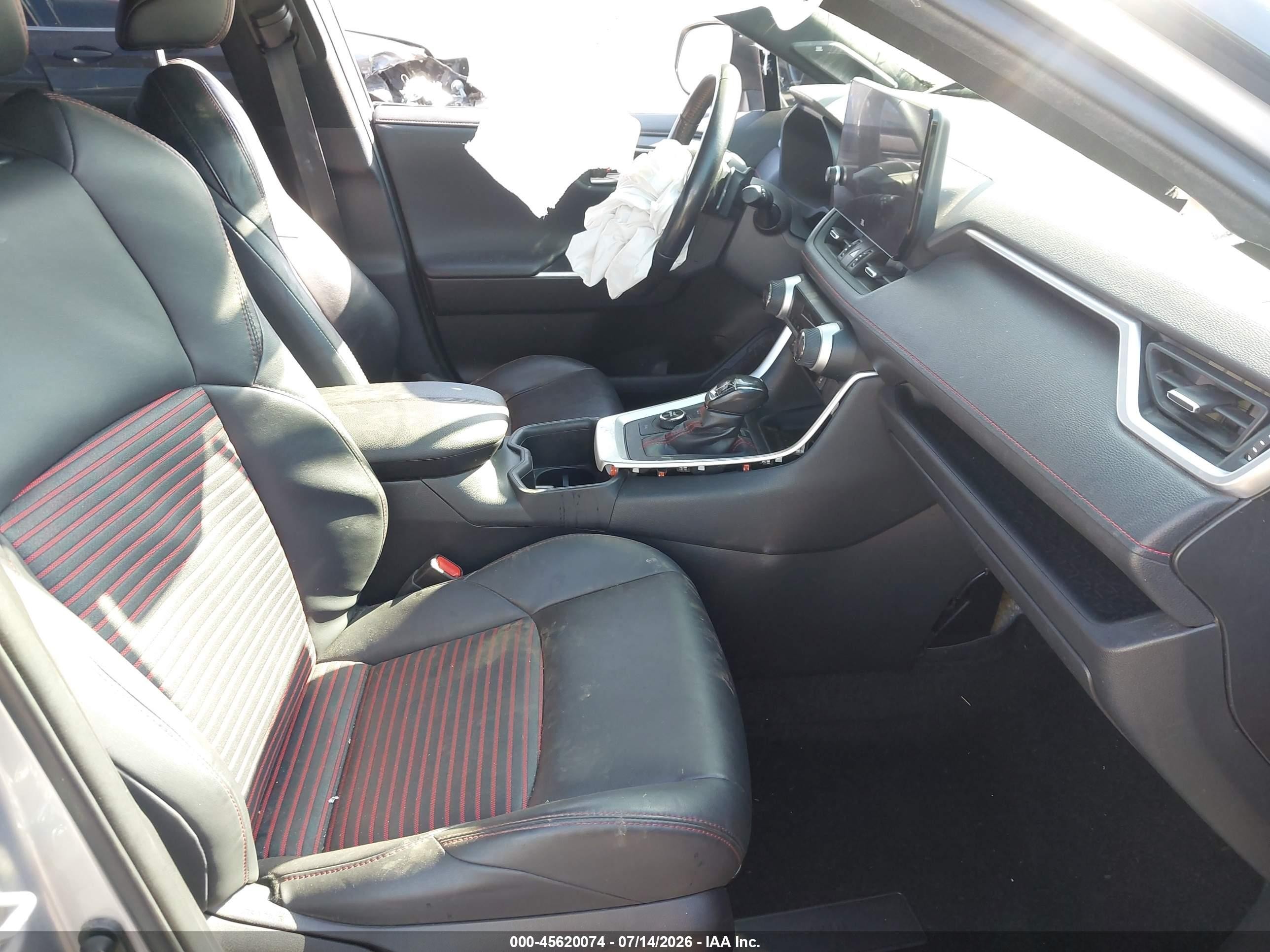 2024 Toyota Rav4 Prime Xse Silver vin: JTMEB3FV4RD166421