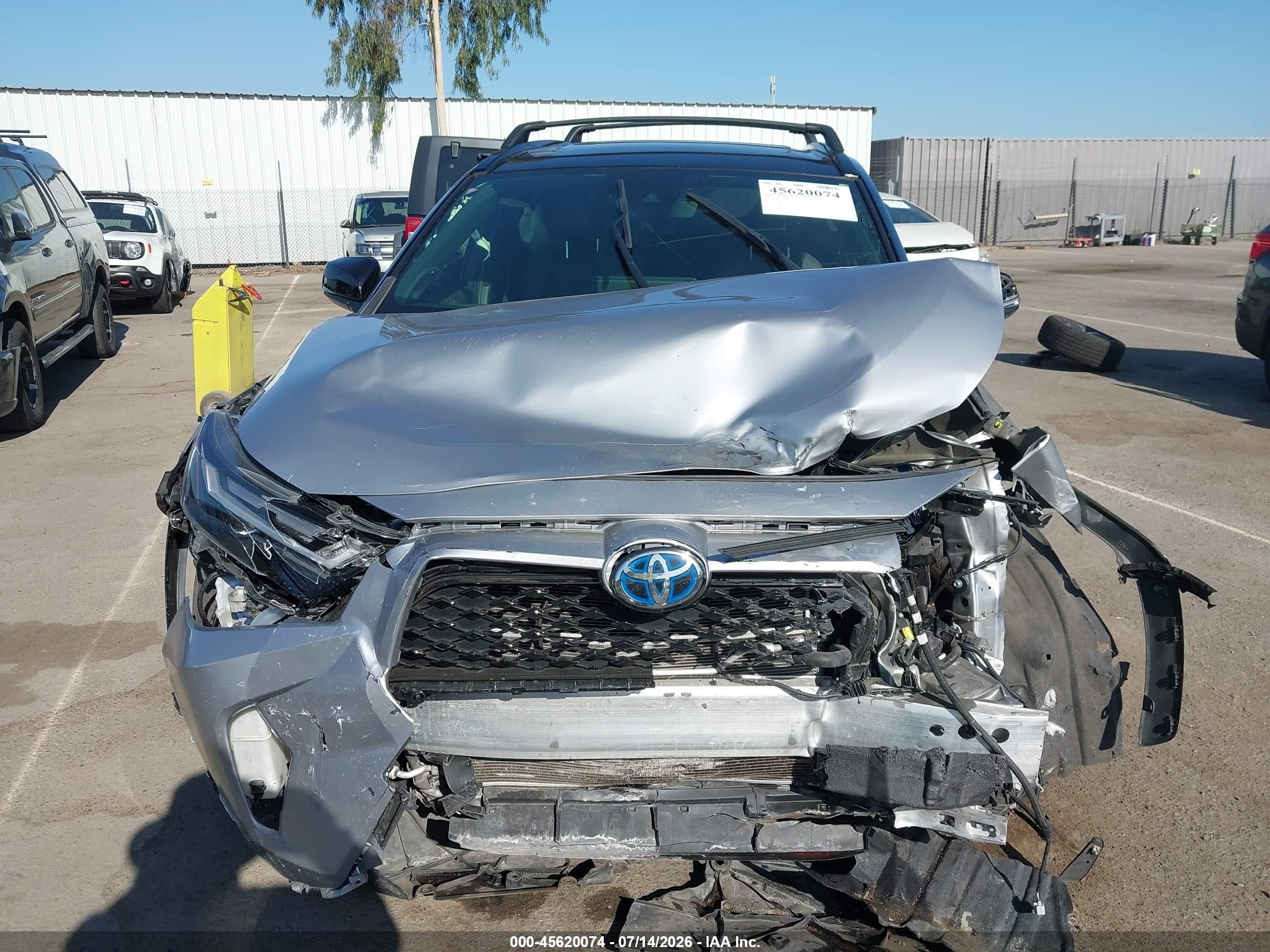 2024 Toyota Rav4 Prime Xse Silver vin: JTMEB3FV4RD166421