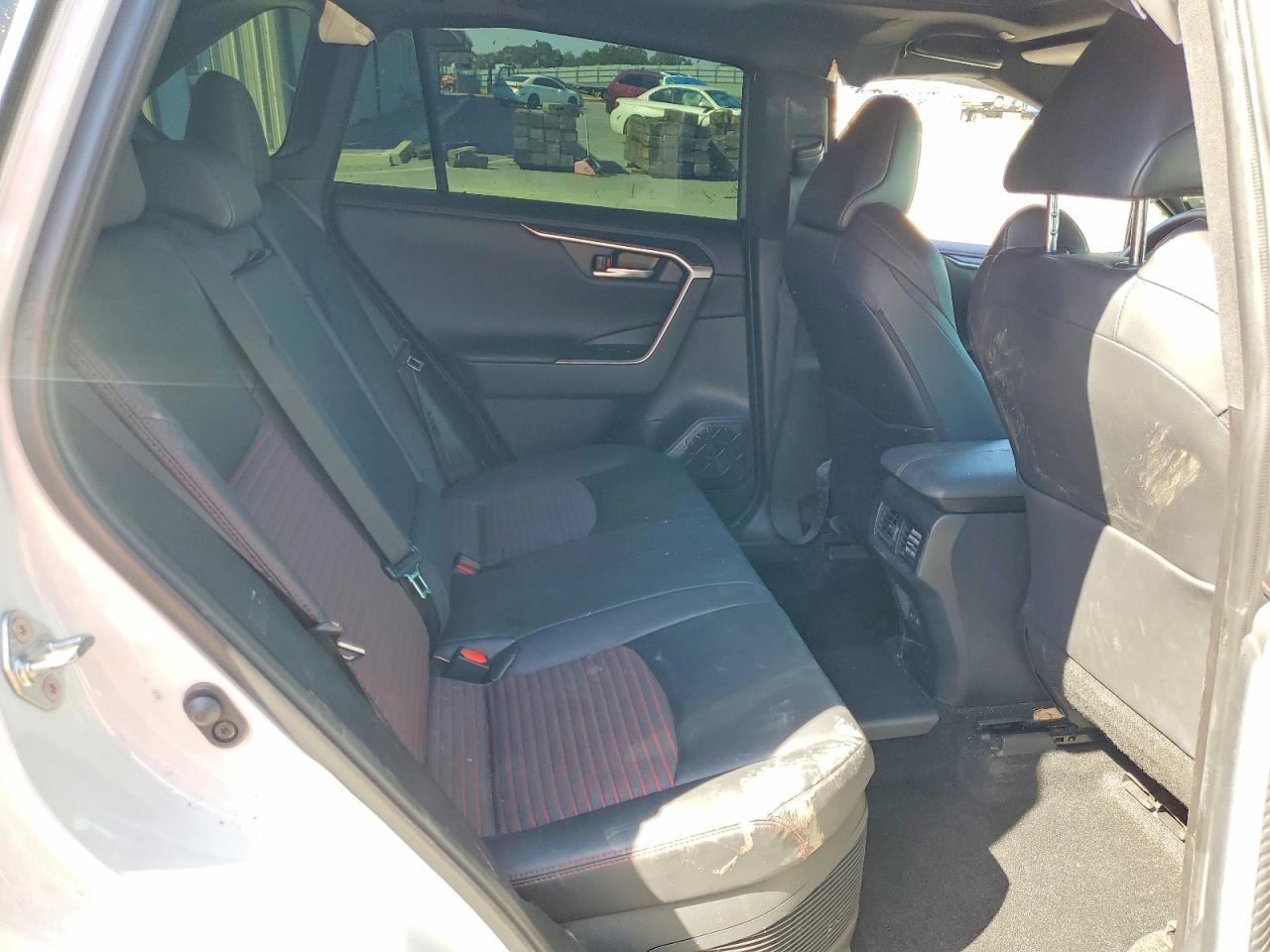 2024 Toyota Rav4 Prime Xse Белый vin: JTMEB3FV8RD219637
