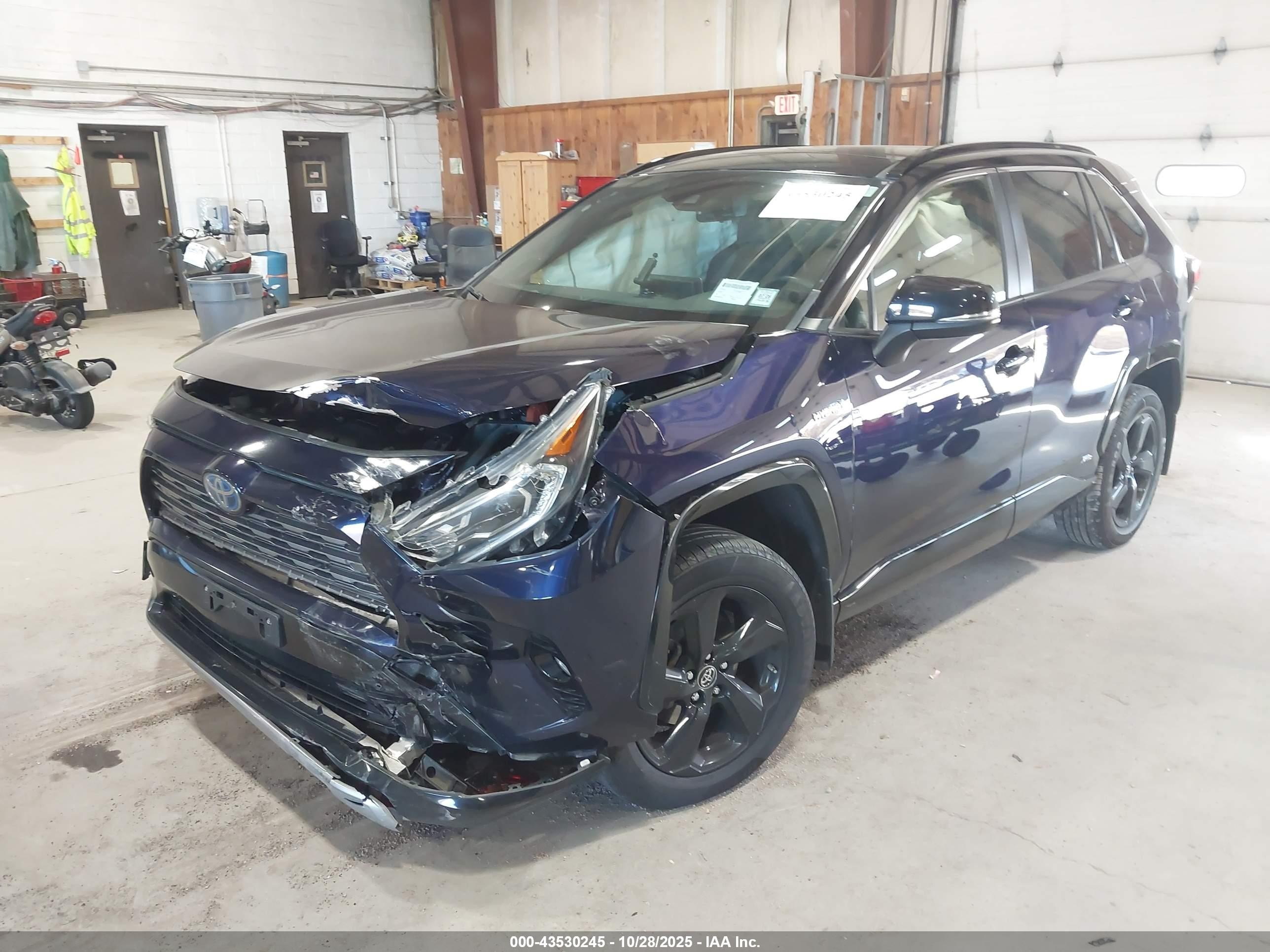 2019 Toyota Rav4 Hybrid Xse Blue vin: JTMEWRFV1KJ013364