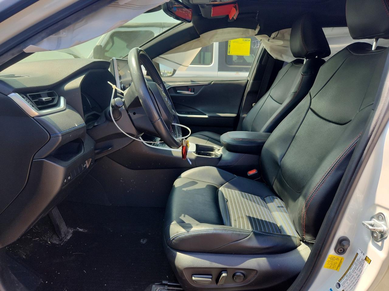 2020 Toyota Rav4 Xse White vin: JTMEWRFV2LJ049498