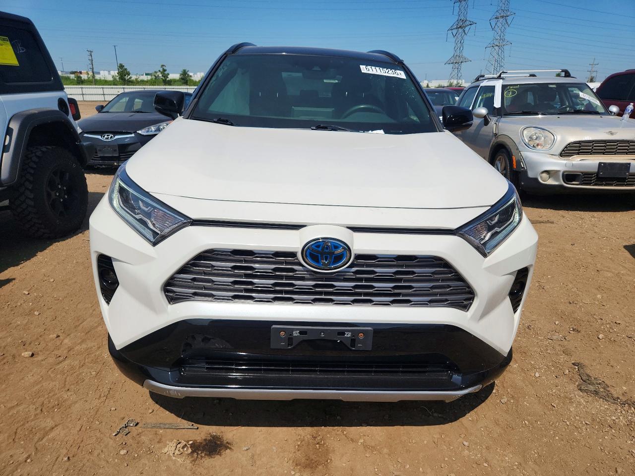 2020 Toyota Rav4 Xse White vin: JTMEWRFV2LJ049498