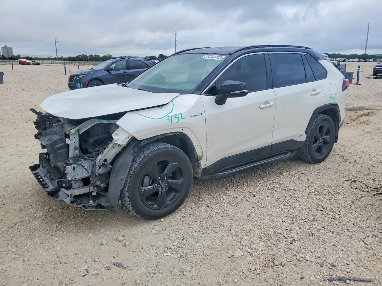 2019 Toyota Rav4 Xse White vin: JTMEWRFV4KD517521