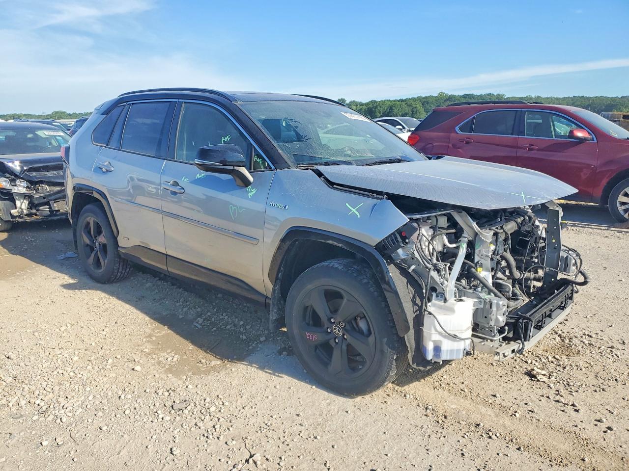 2019 Toyota Rav4 Xse Silver vin: JTMEWRFV6KJ010122