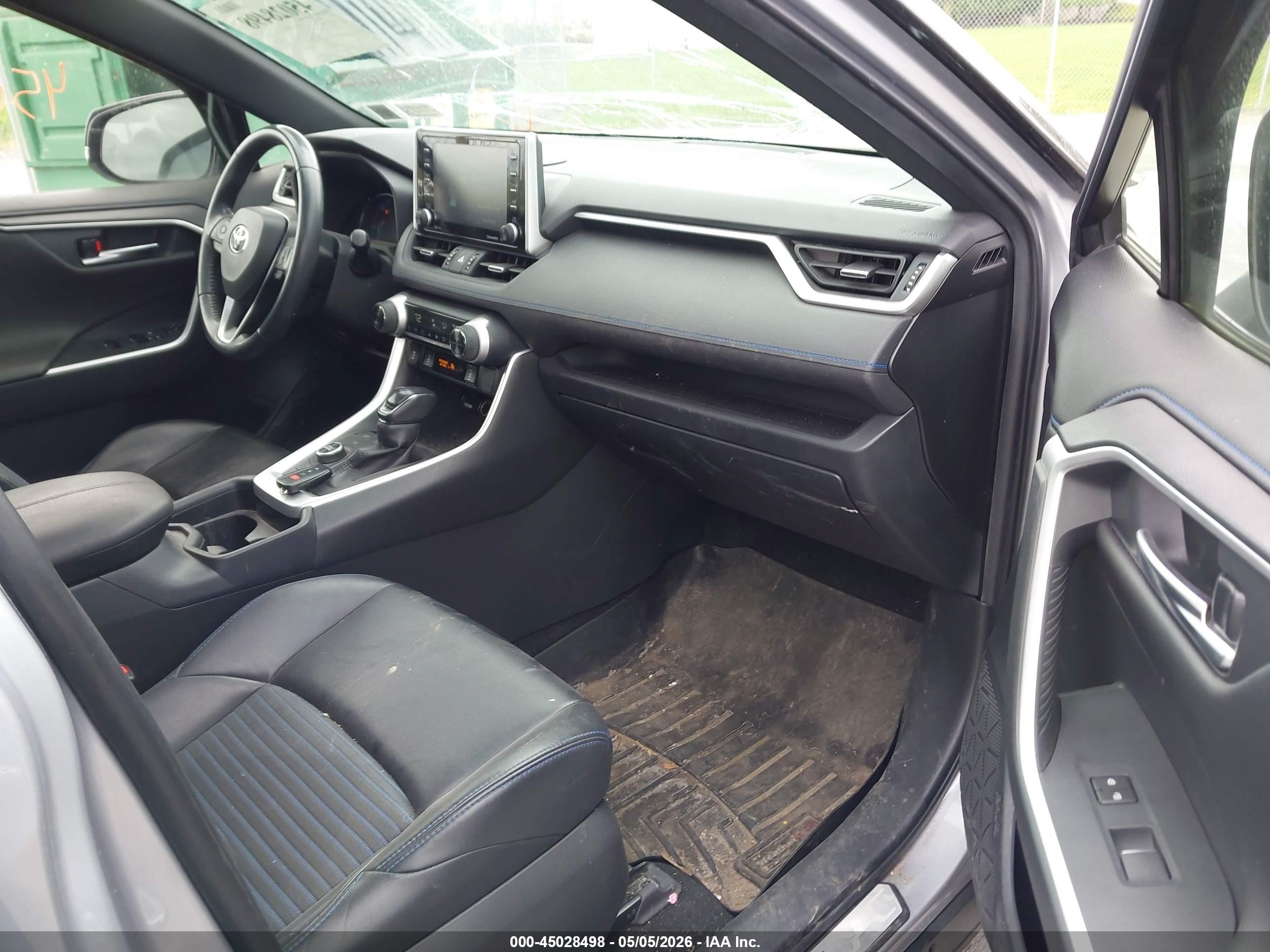 2019 Toyota Rav4 Hybrid Xse Silver vin: JTMEWRFV7KD505816
