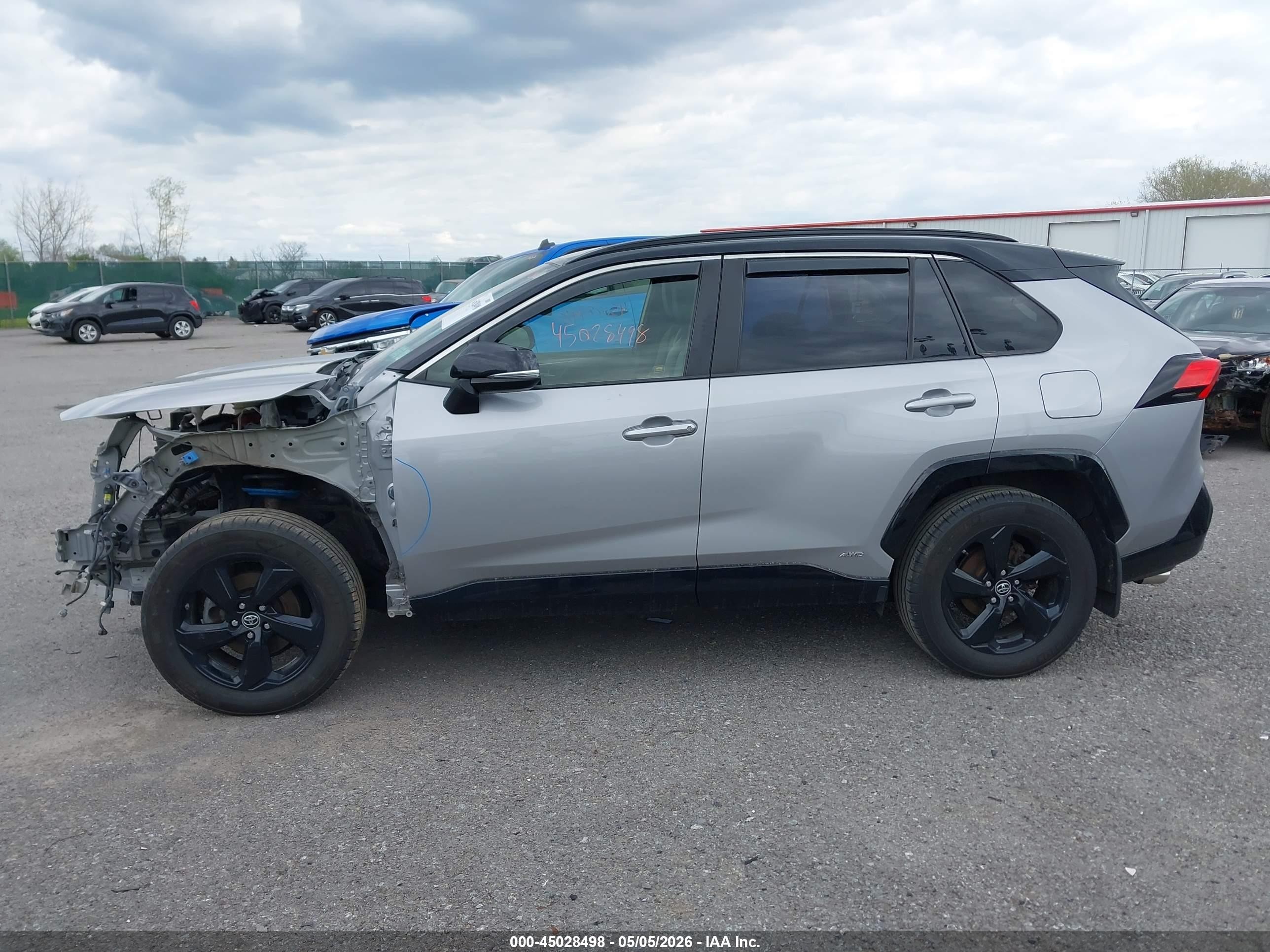 2019 Toyota Rav4 Hybrid Xse Silver vin: JTMEWRFV7KD505816