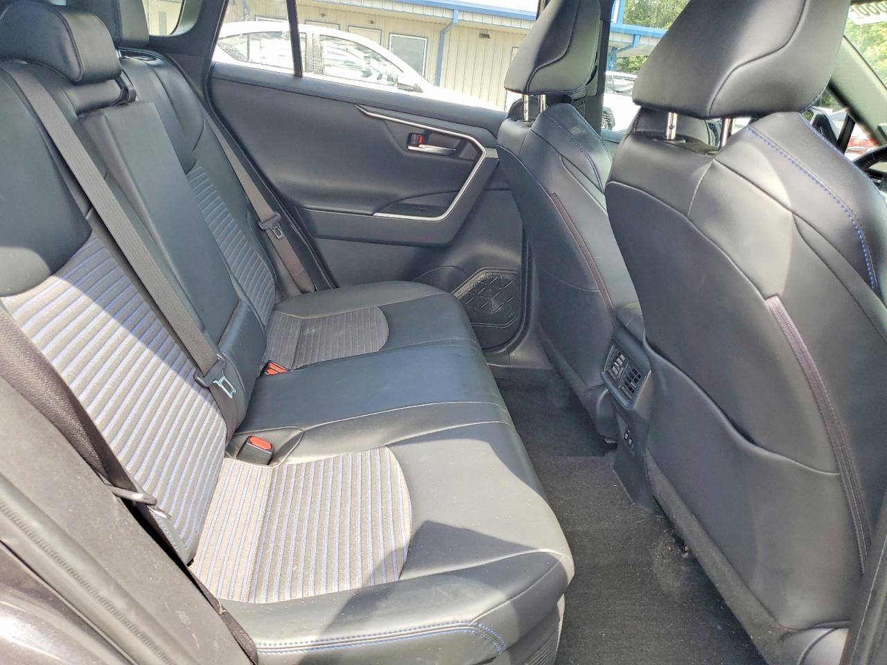 2019 Toyota Rav4 Xse Gray vin: JTMEWRFVXKJ005750