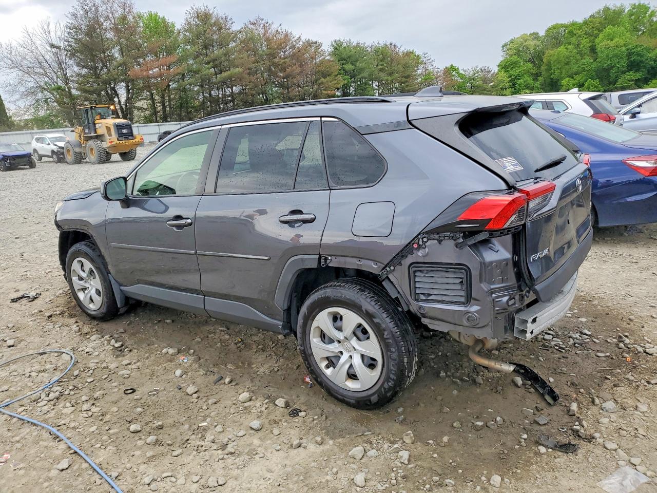 2020 Toyota Rav4 Le Gray vin: JTMF1RFV2LD067758