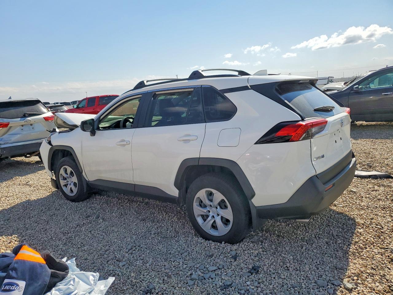2020 Toyota Rav4 Le White vin: JTMF1RFV5LD048461