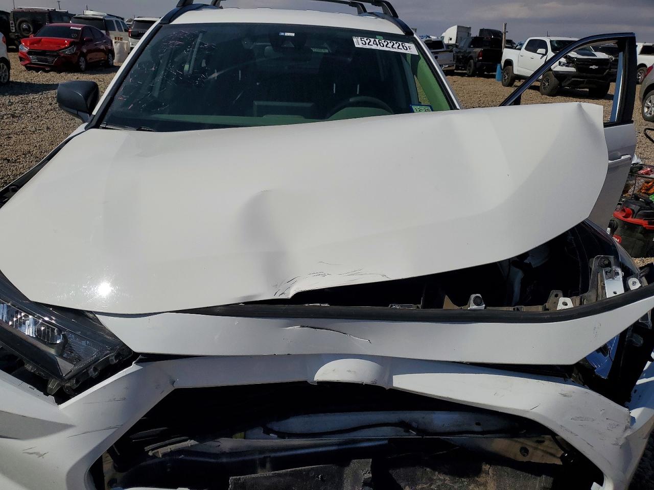 2020 Toyota Rav4 Le White vin: JTMF1RFV5LD048461