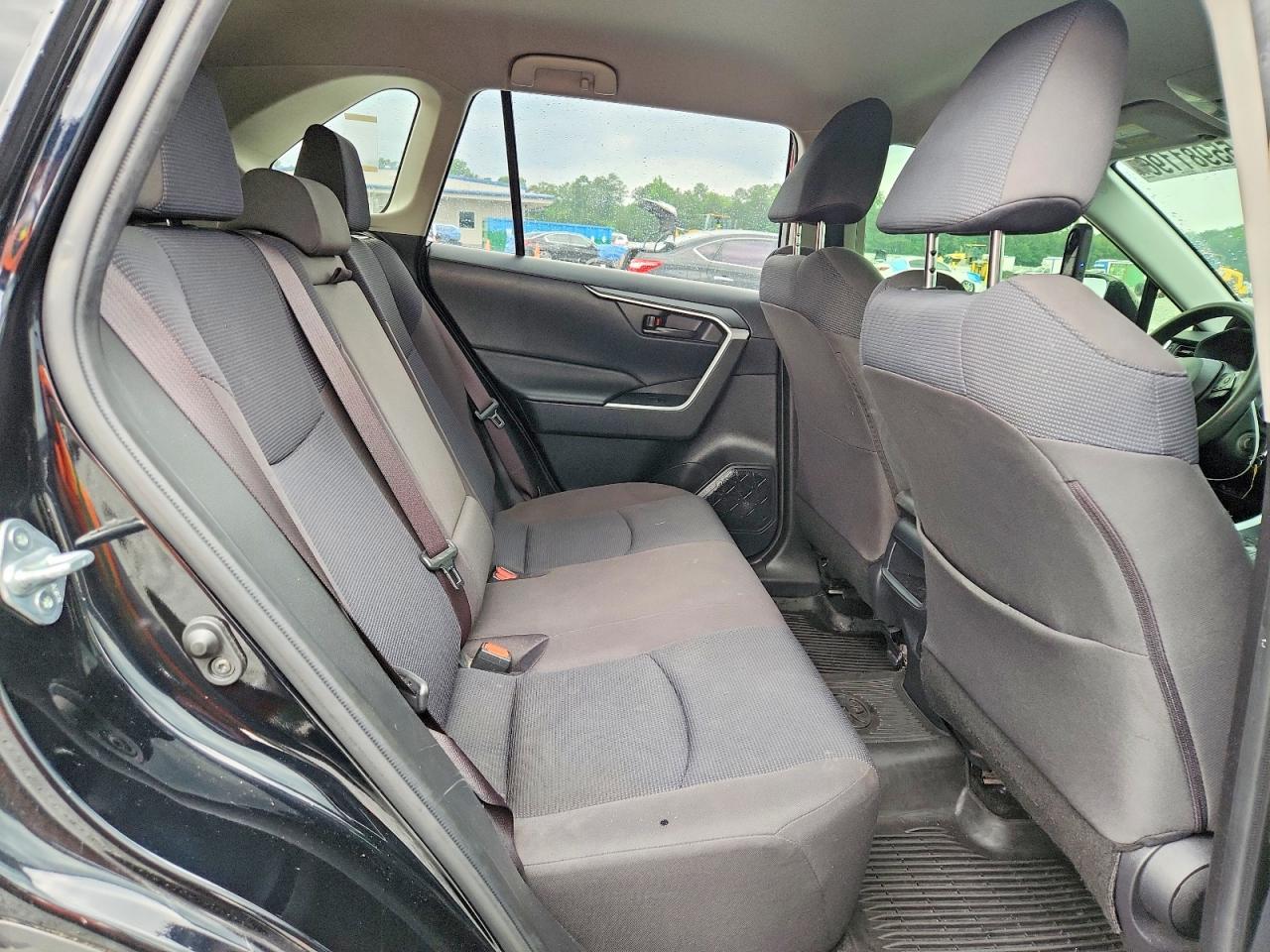 2020 Toyota Rav4 Le Black vin: JTMG1RFV4LD049380