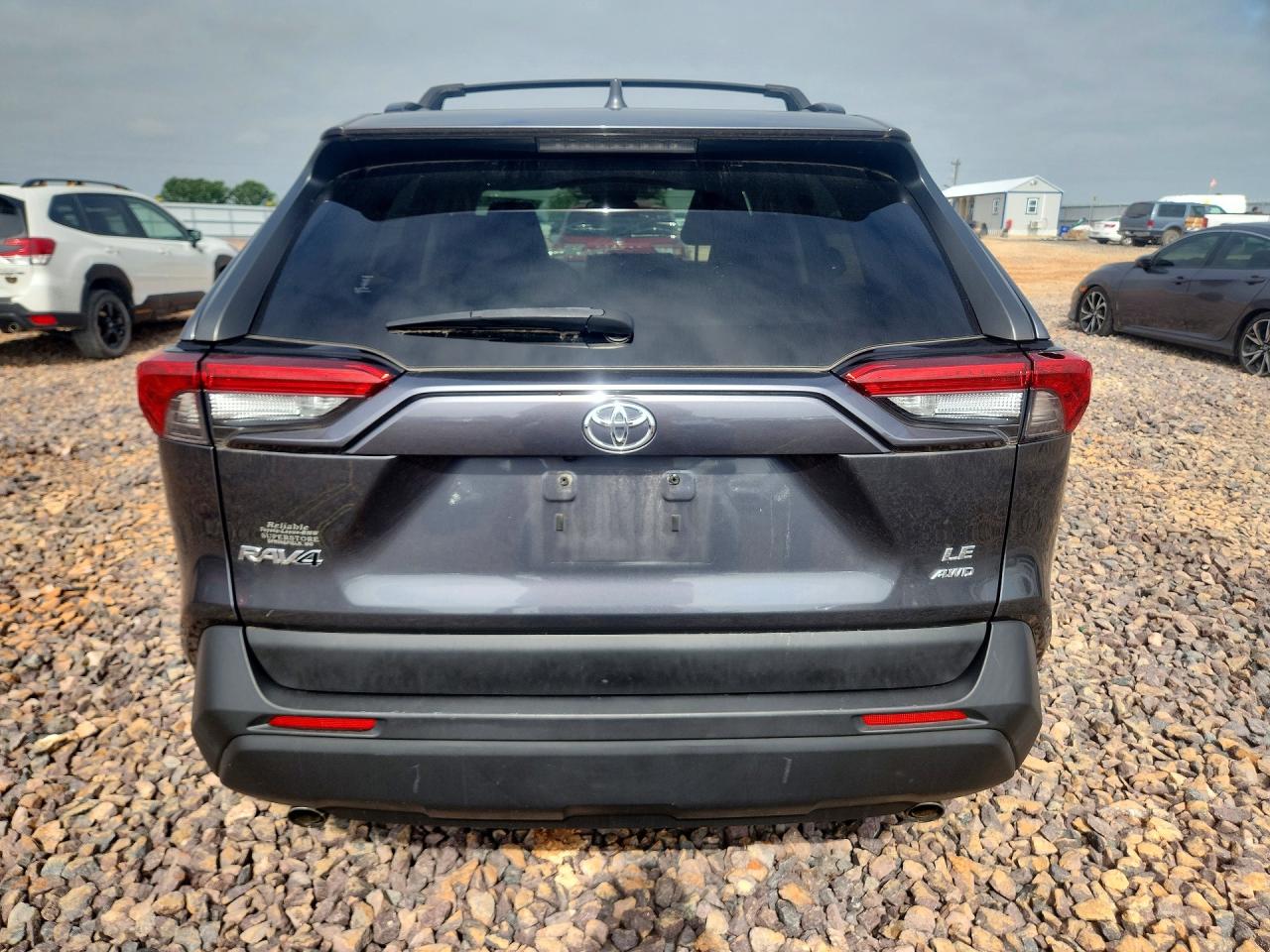 2019 Toyota Rav4 Le Gray vin: JTMG1RFV9KD510460