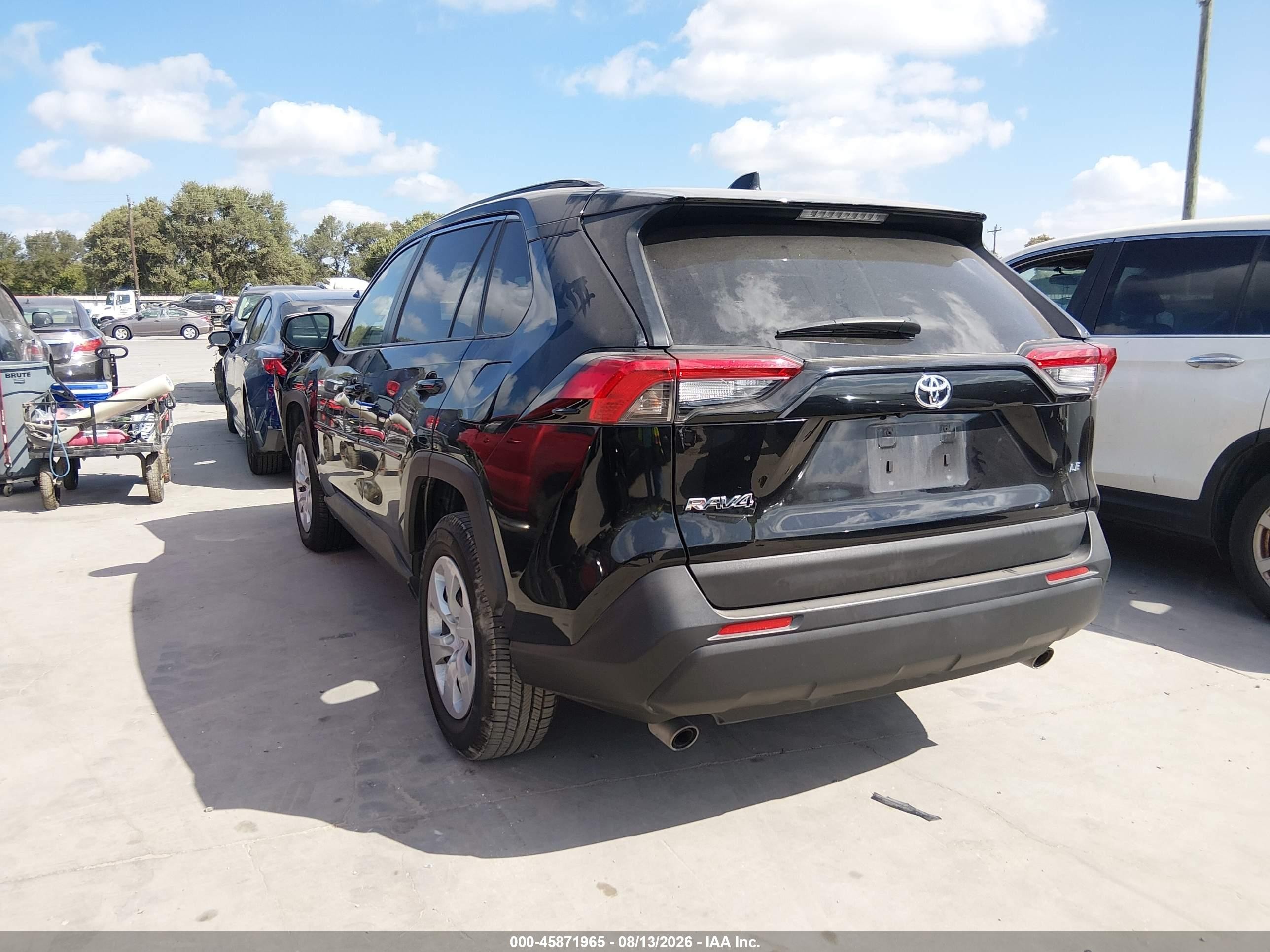 2019 Toyota Rav4 Le Black vin: JTMH1RFV4KD032291
