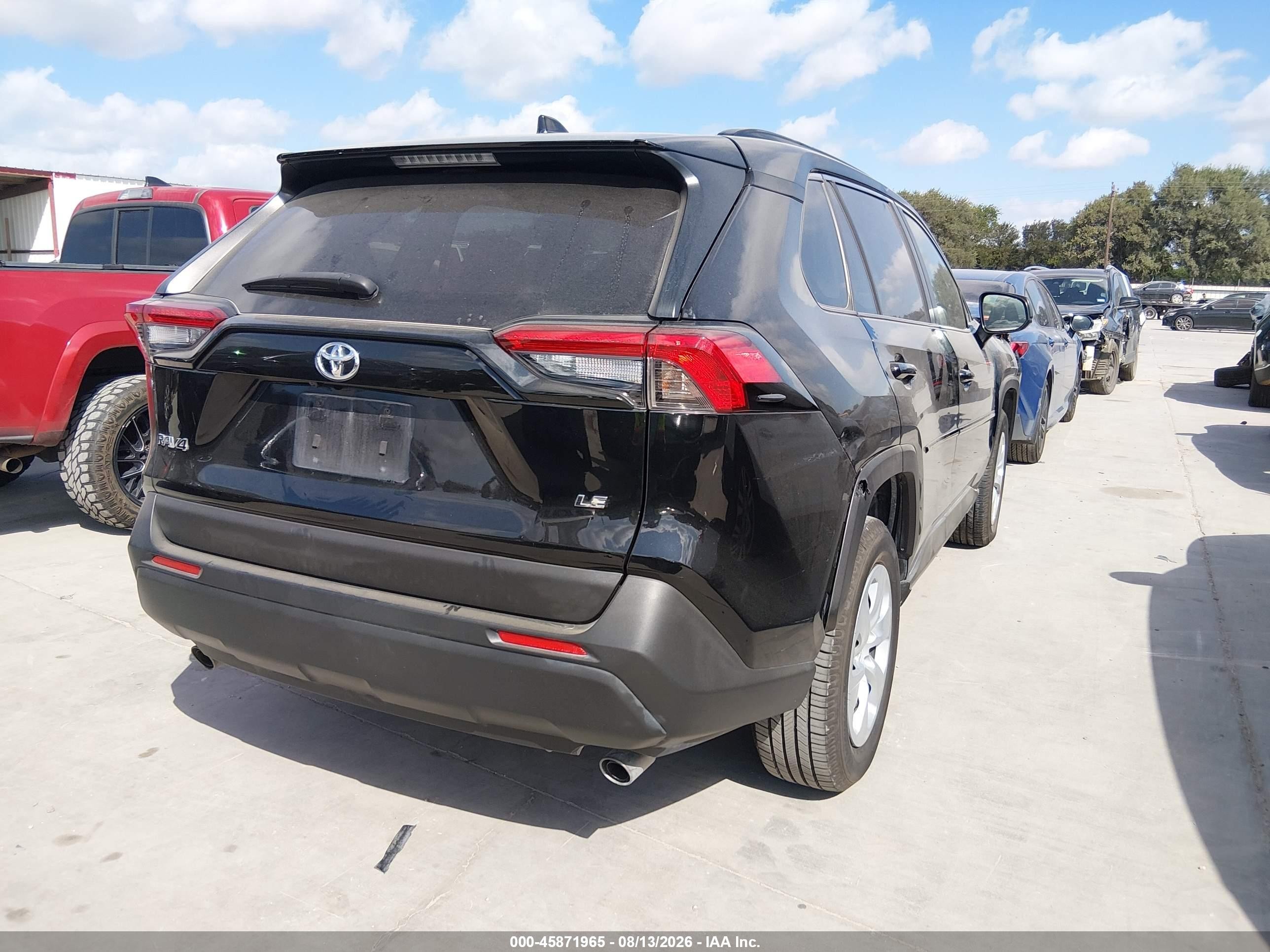 2019 Toyota Rav4 Le Black vin: JTMH1RFV4KD032291