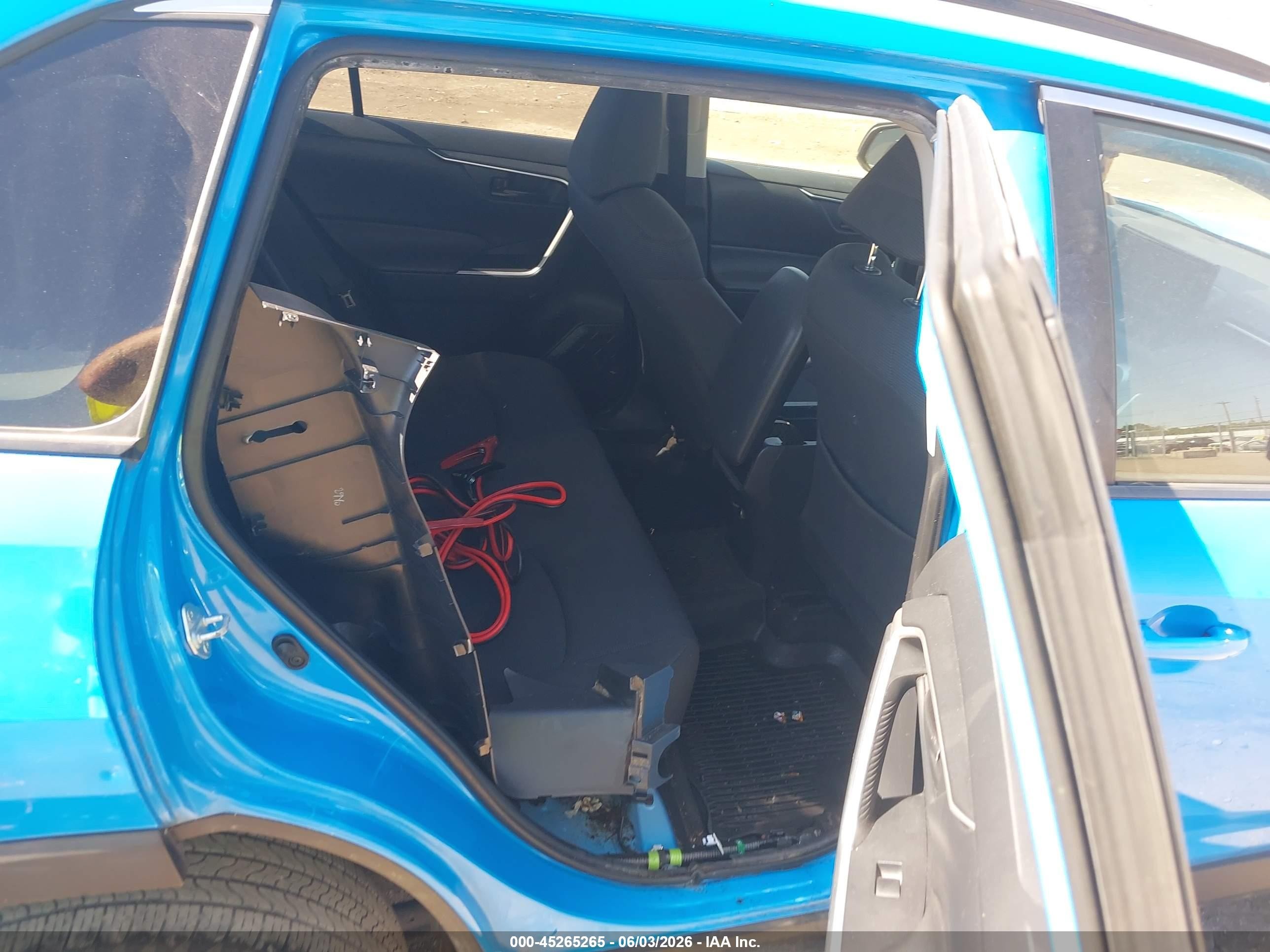 2019 Toyota Rav4 Le Light Blue vin: JTMH1RFV7KD502720