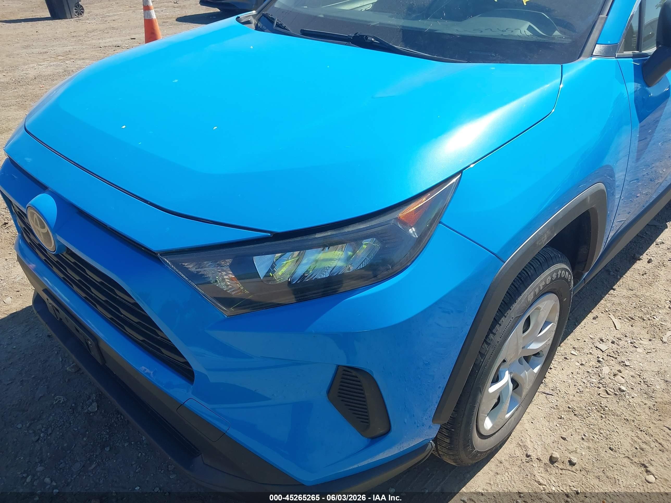 2019 Toyota Rav4 Le Light Blue vin: JTMH1RFV7KD502720
