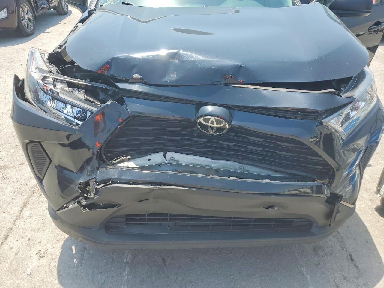 2019 Toyota Rav4 Le Черный vin: JTMH1RFV7KJ015471