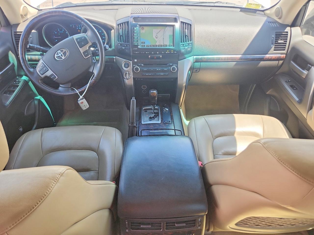 2008 Toyota Land Cruiser Base White vin: JTMHY05J085000897