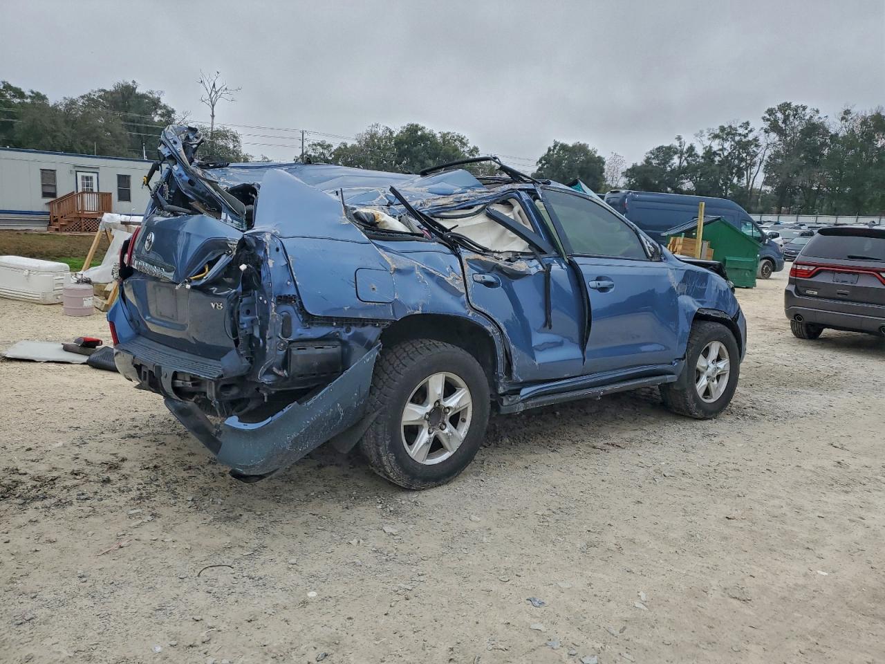 2008 Toyota Land Cruiser Blue vin: JTMHY05J485001308