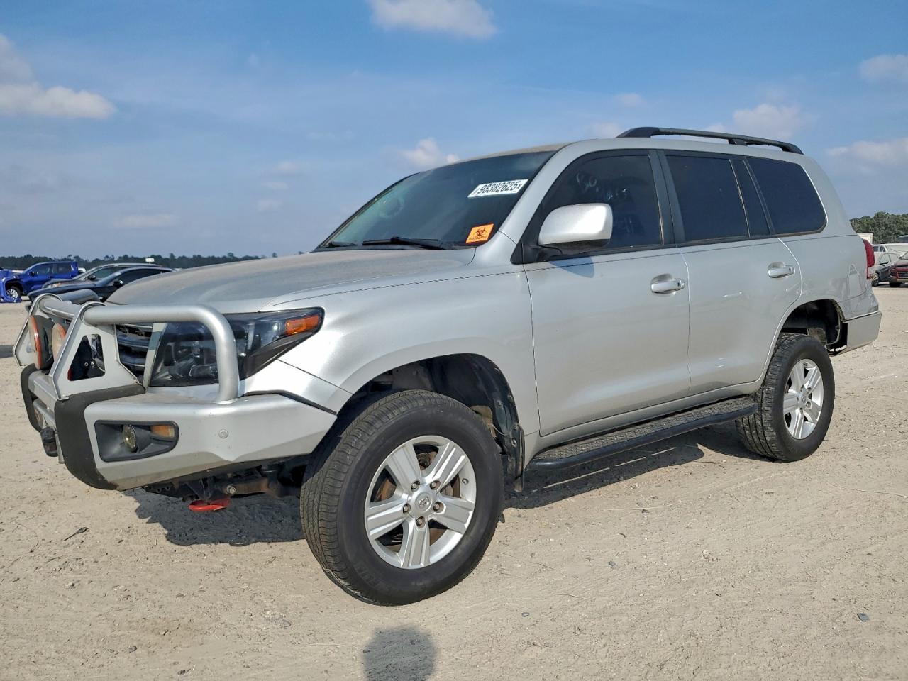 2008 Toyota Land Cruiser Silver vin: JTMHY05J785002808