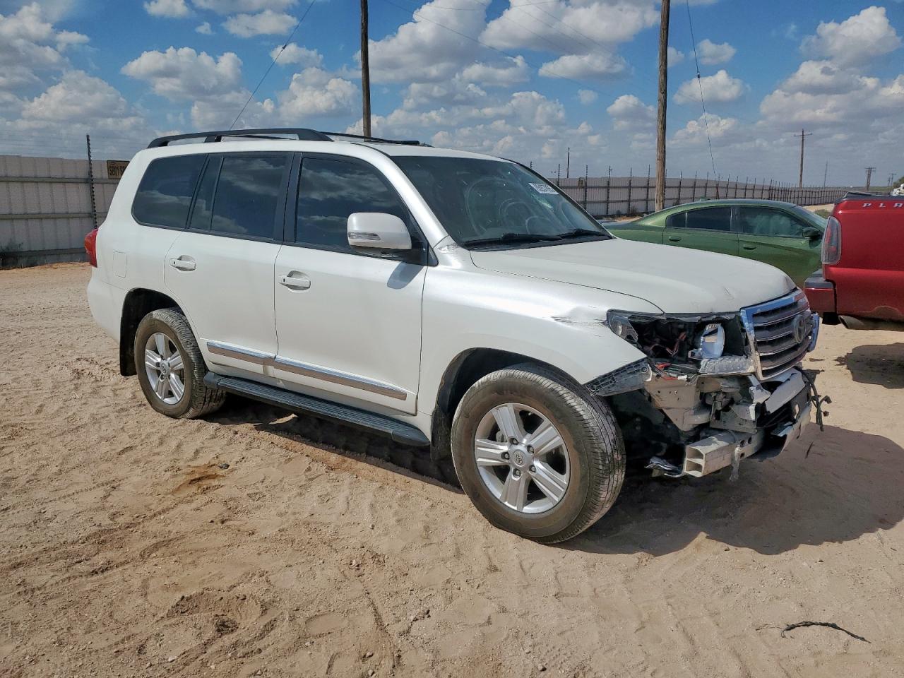 2014 Toyota Land Cruiser White vin: JTMHY7AJ2E4024392