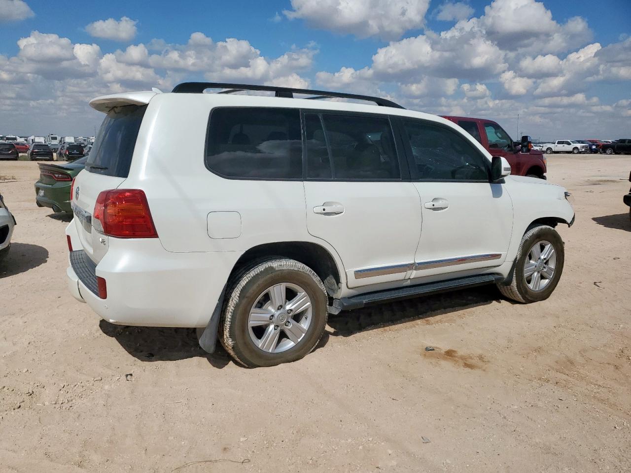 2014 Toyota Land Cruiser White vin: JTMHY7AJ2E4024392