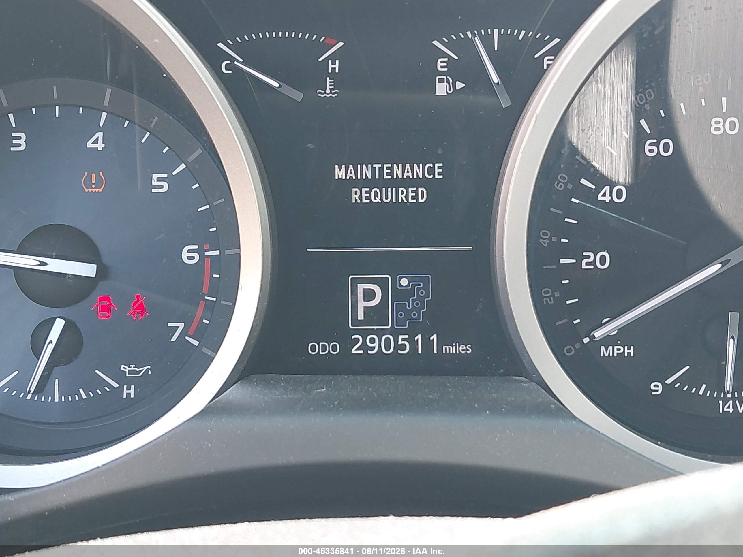 2013 Toyota Land Cruiser V8 Серебряный vin: JTMHY7AJ3D4021113