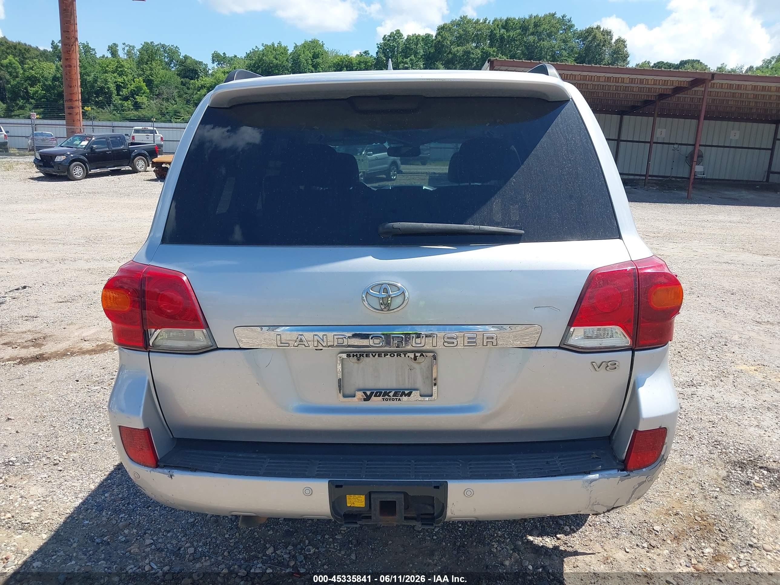 2013 Toyota Land Cruiser V8 Серебряный vin: JTMHY7AJ3D4021113