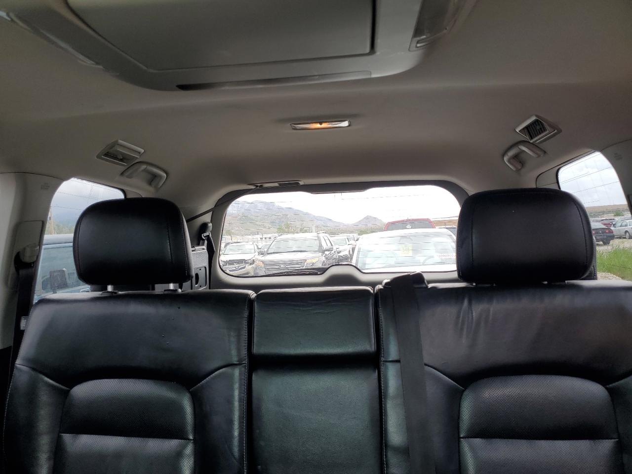 2014 Toyota Land Cruiser White vin: JTMHY7AJ3E4023171