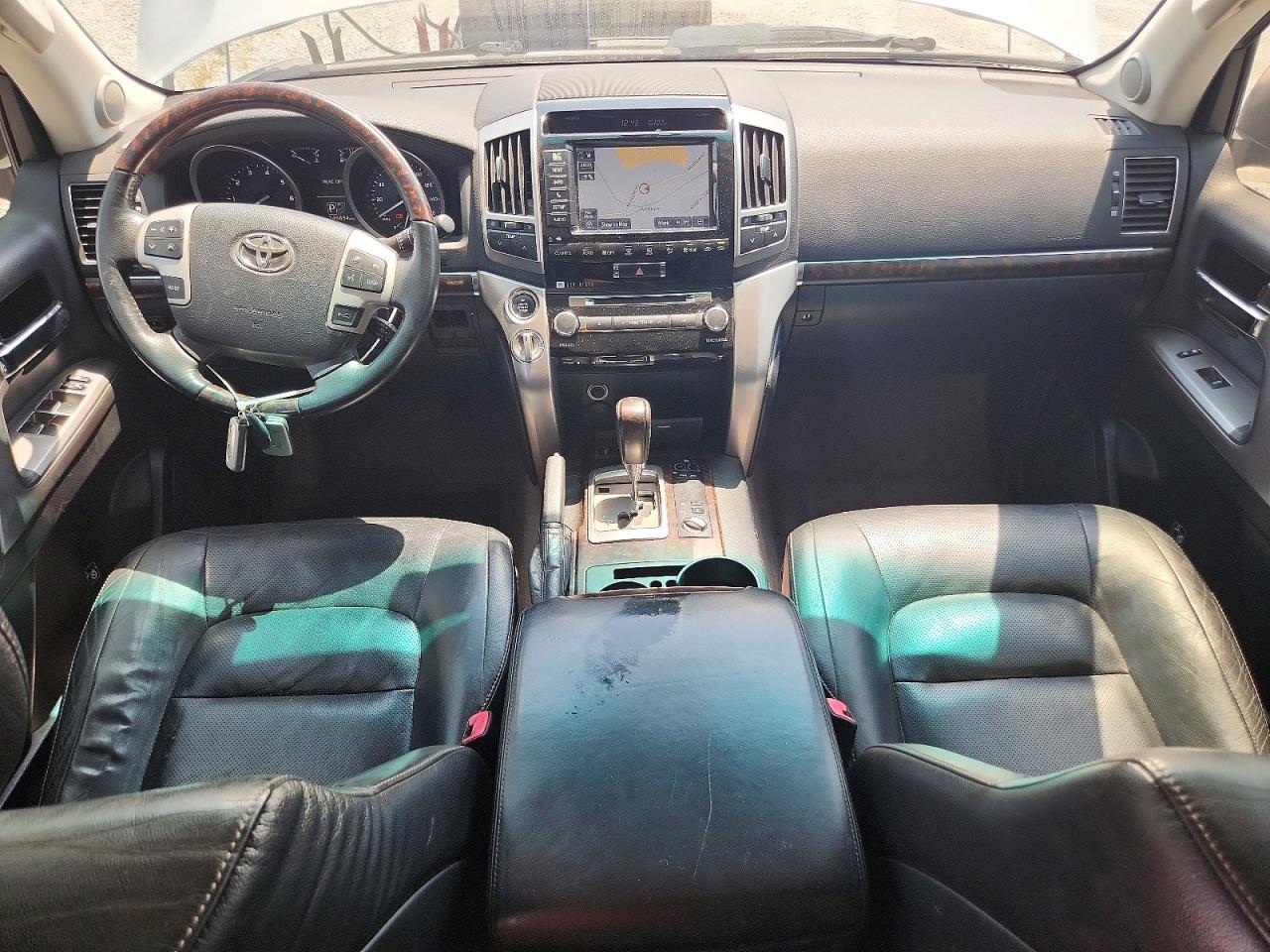 2015 Toyota Land Cruiser Base Silver vin: JTMHY7AJ3F4028632