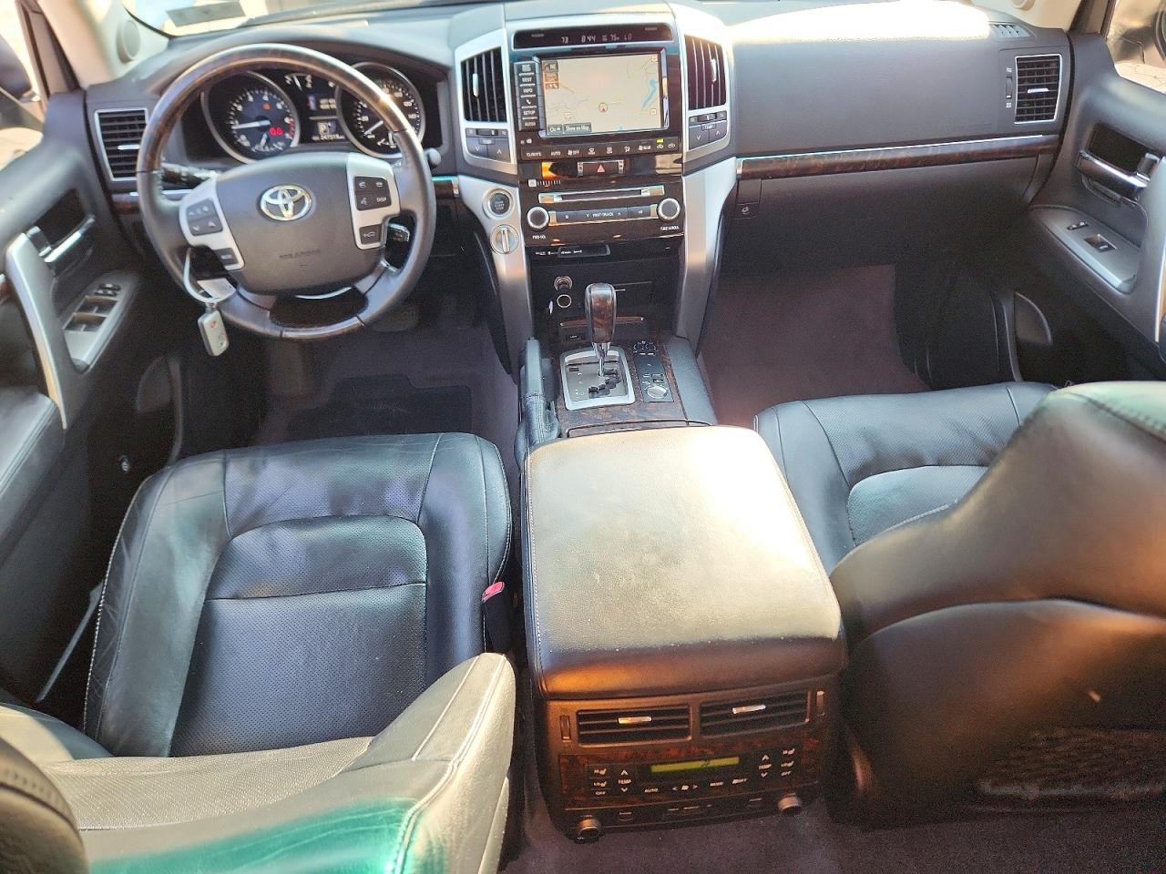 2015 Toyota Land Cruiser Base Белый vin: JTMHY7AJ3F4030851