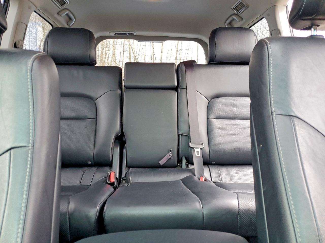 2015 Toyota Land Cruiser Black vin: JTMHY7AJ3F4032728