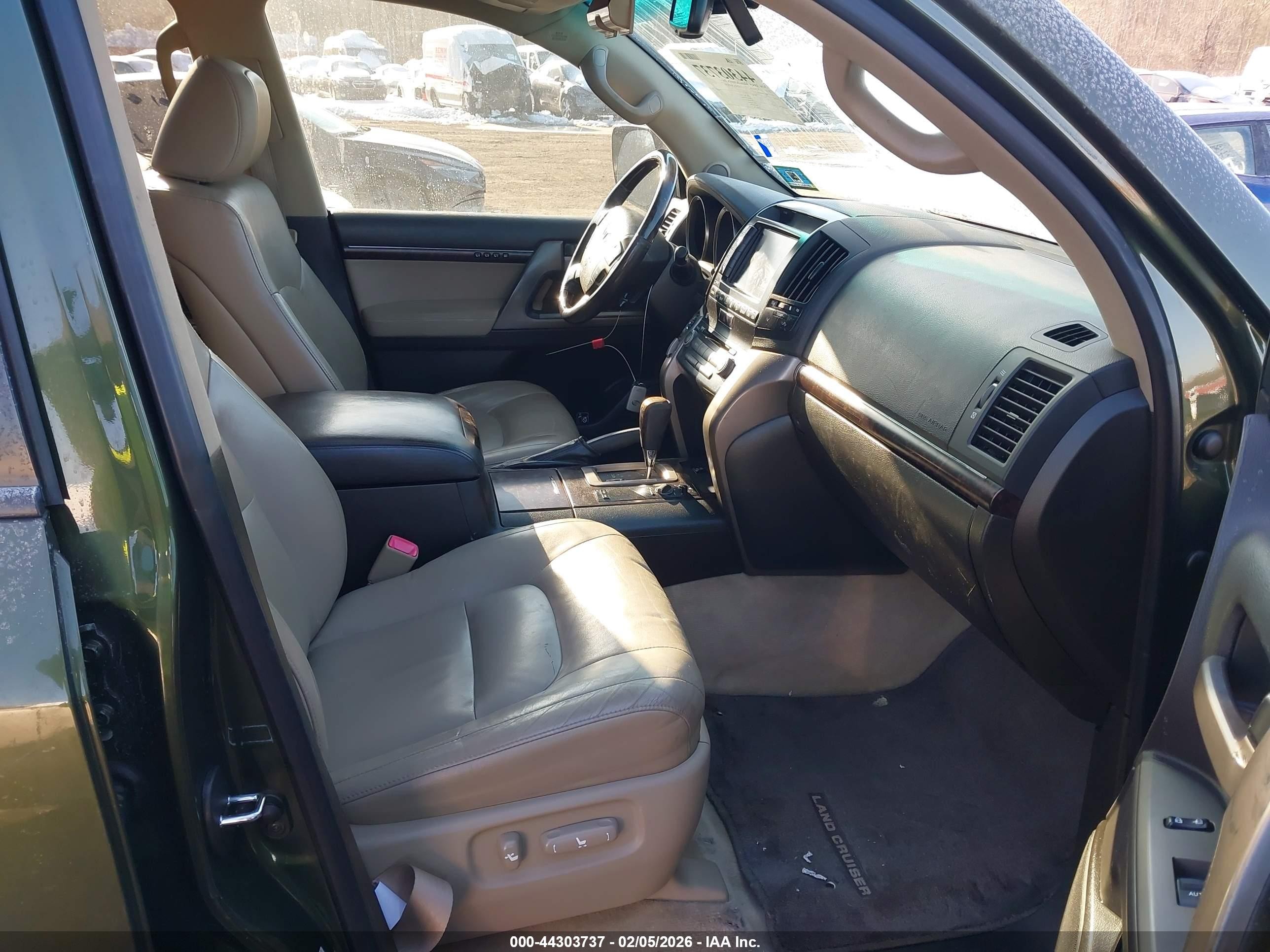 2011 Toyota Land Cruiser V8 (a6) Green vin: JTMHY7AJ4B5011231