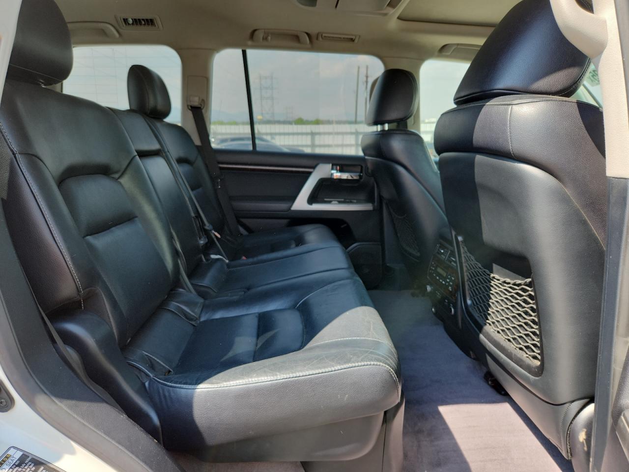 2013 Toyota Land Cruiser White vin: JTMHY7AJ4D4013327