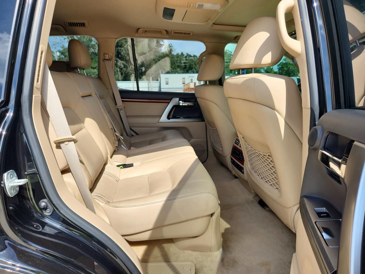 2015 Toyota Land Cruiser Base Black vin: JTMHY7AJ4F4031250