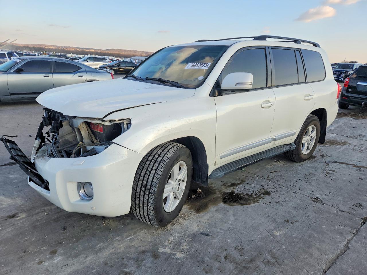 2015 Toyota Land Cruiser White vin: JTMHY7AJ5F4029412
