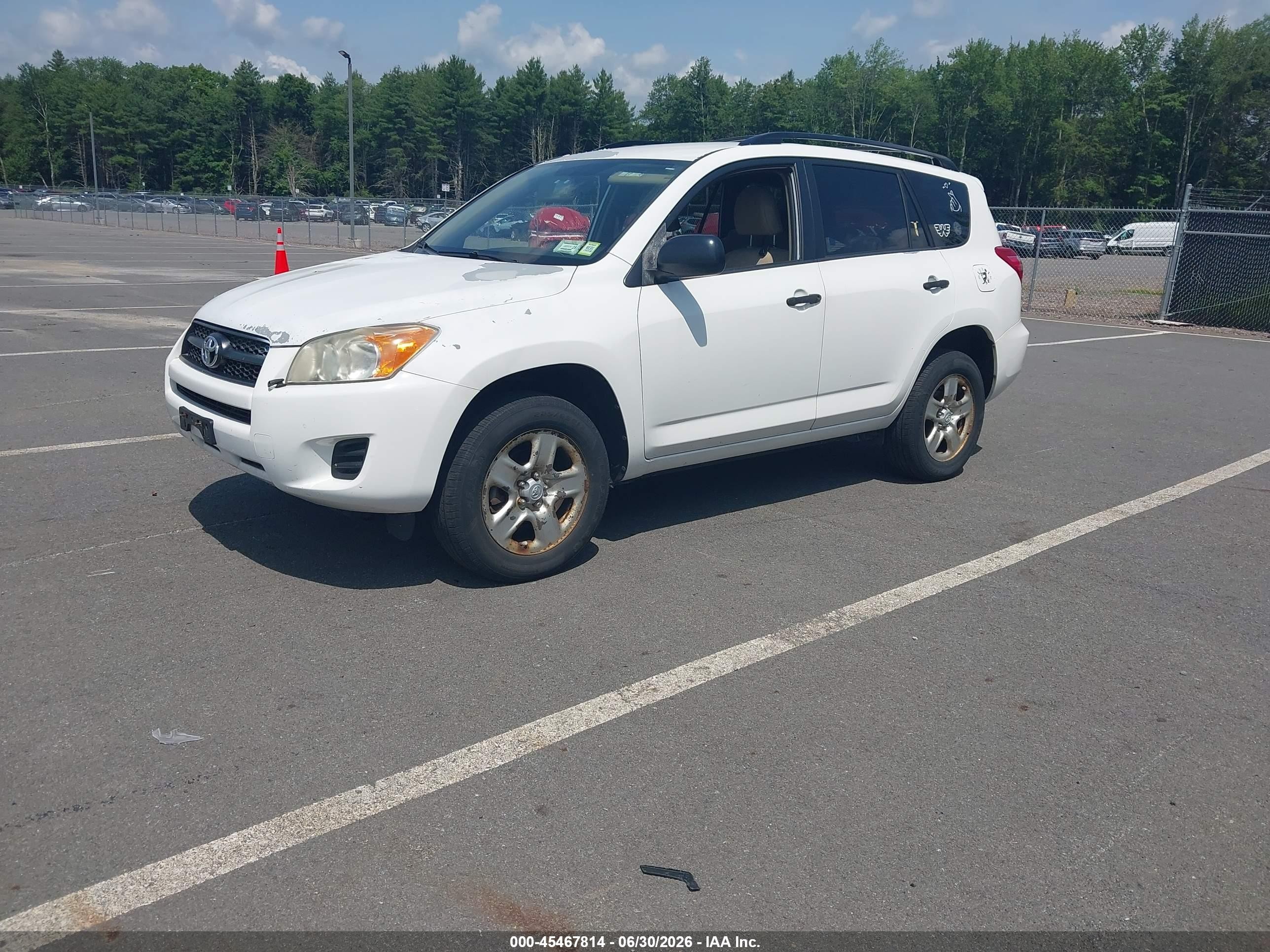 2010 Toyota Rav4   White vin: JTMJF4DV5A5018918